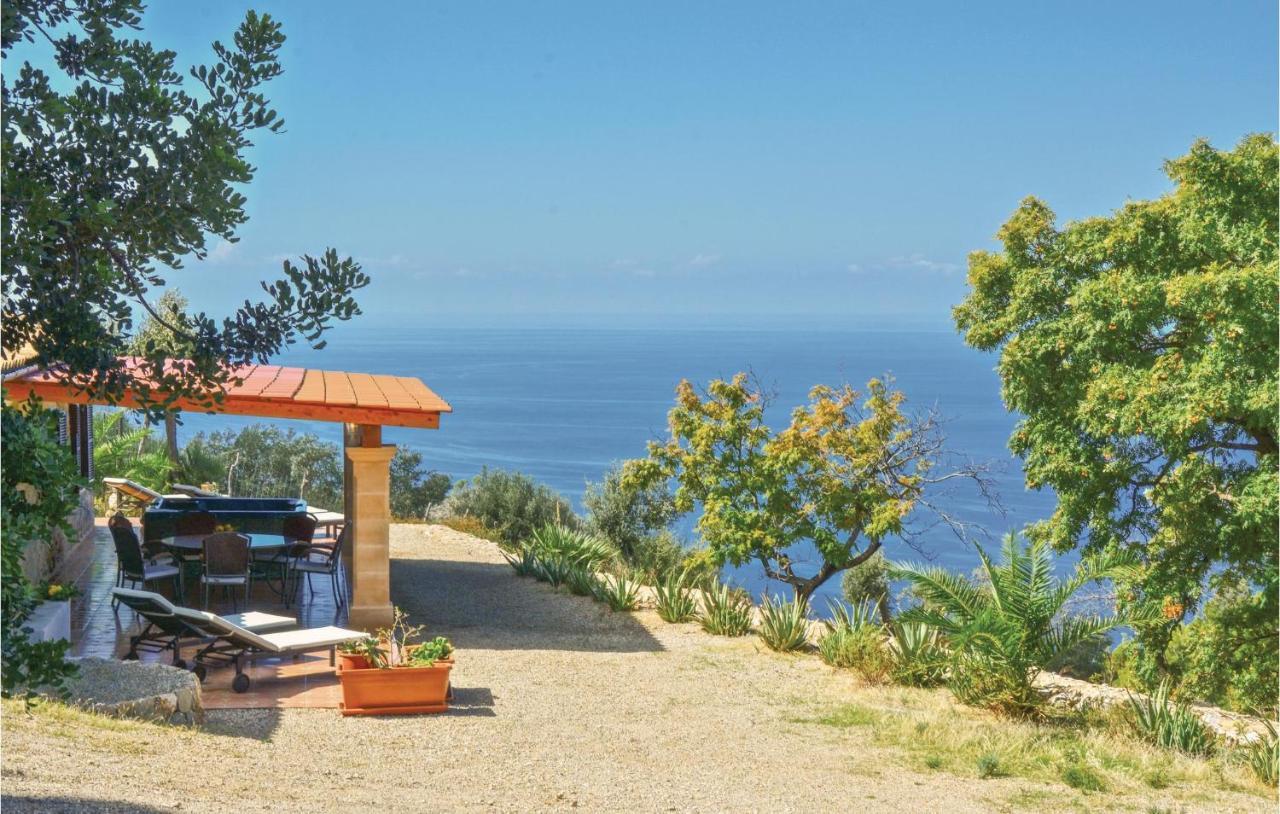 Сasa de vacaciones Awesome In With House Sea View *